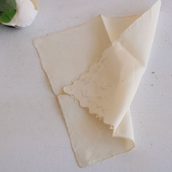 Vintage Ivory Handkerchief, Embroidered Rayon Hankie Pocket Square - Picture 9 of 10